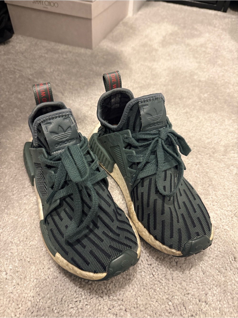 Adidas NMD XR1
Utility Ivy (Women's)